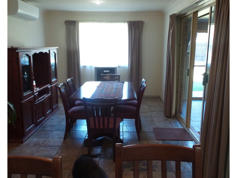 3 Garry Glen, West Nowra NSW 2541