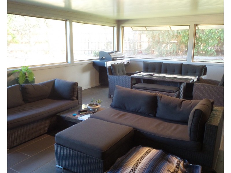 3 Garry Glen, West Nowra NSW 2541