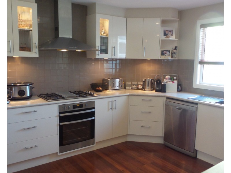 96 West Birriley Street, Bomaderry NSW 2541