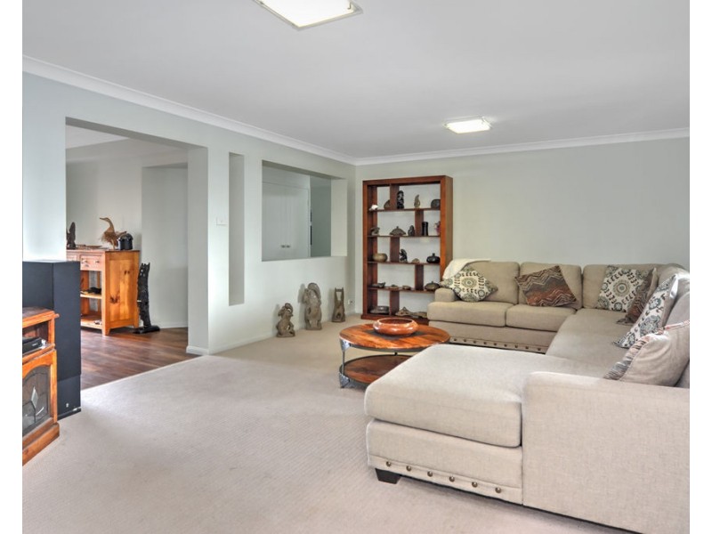 4 The Garden Walk, Worrigee NSW 2540