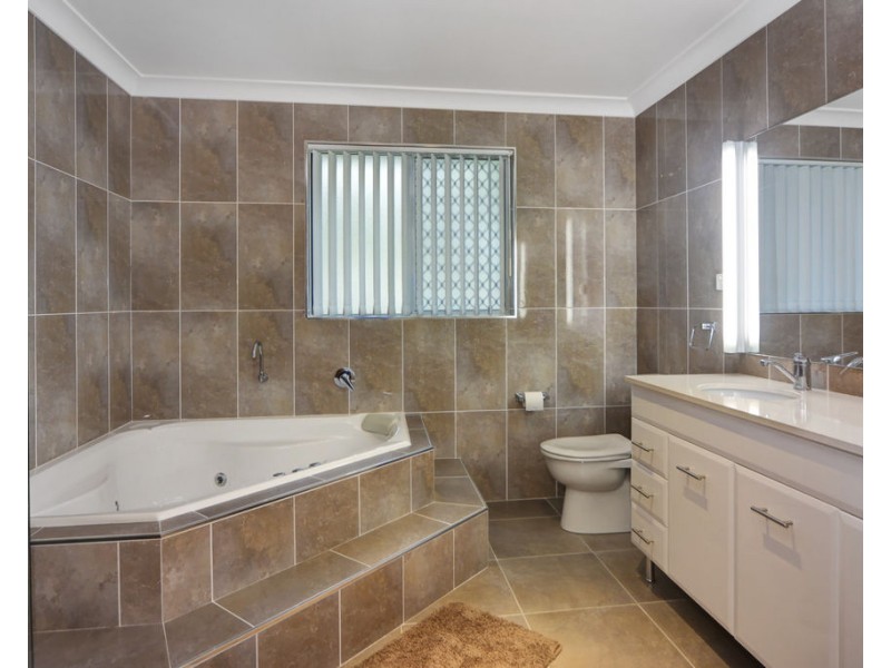 16 Shepherd Street, Nowra NSW 2541