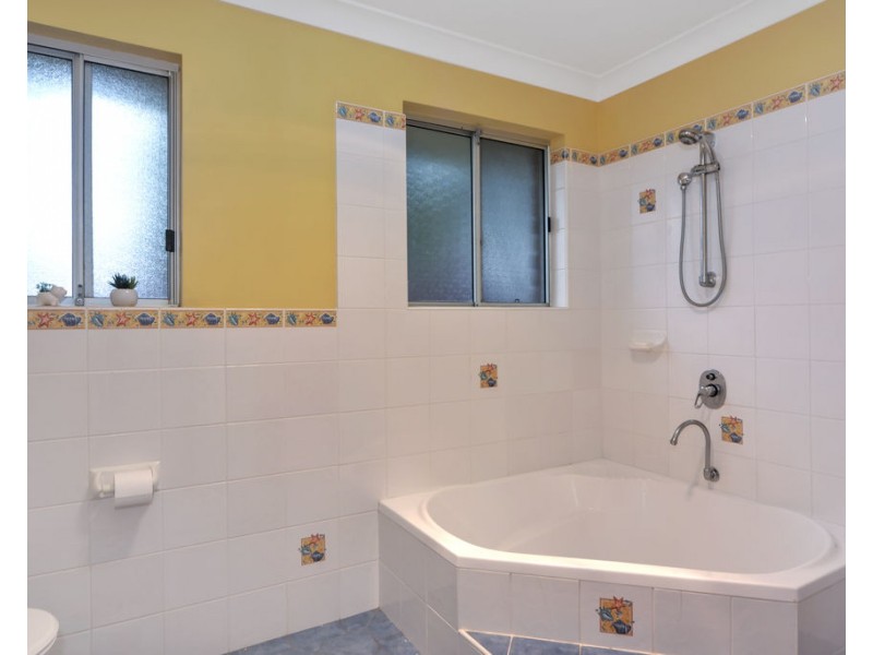 3 Arnheim Place, North Nowra NSW 2541