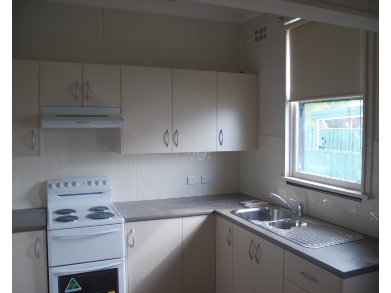 1 Burr Avenue, Nowra NSW 2541