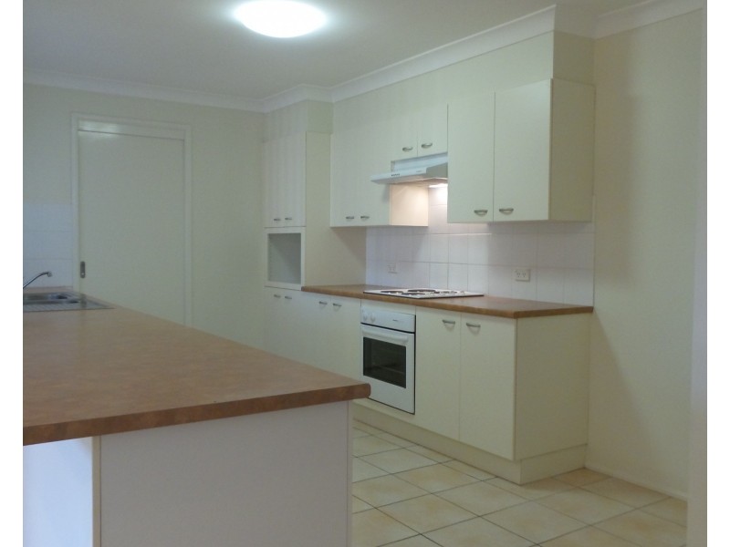 15 St James Crescent, Worrigee NSW 2540