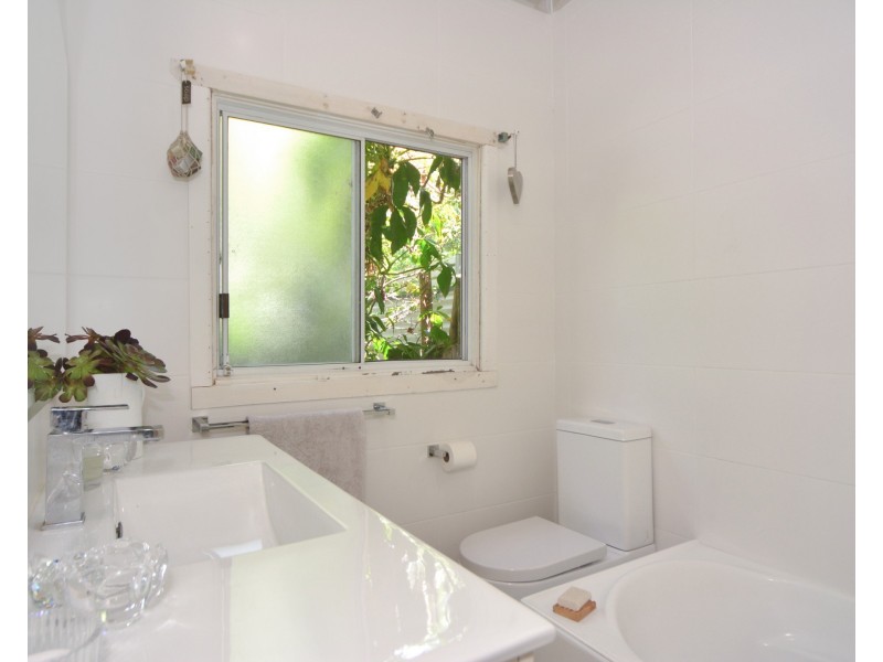 6 Spring Street, Nowra NSW 2541