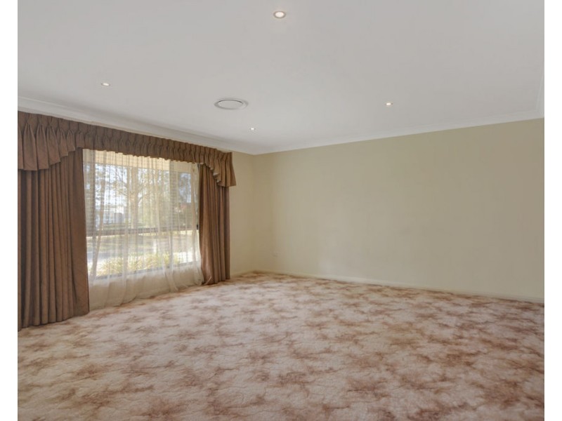 6 Tallon Way, Worrigee NSW 2540