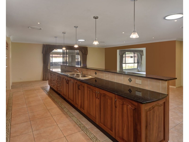 6 Tallon Way, Worrigee NSW 2540