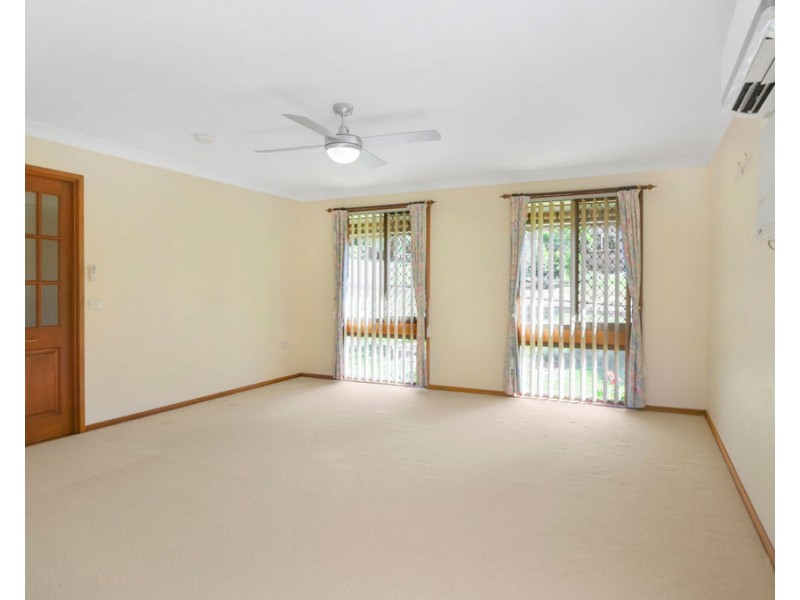 25 Tarawal Street, Bomaderry NSW 2541