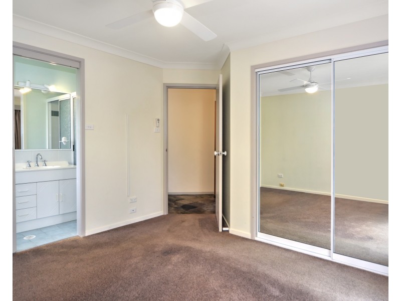 3 Garry Glen, West Nowra NSW 2541