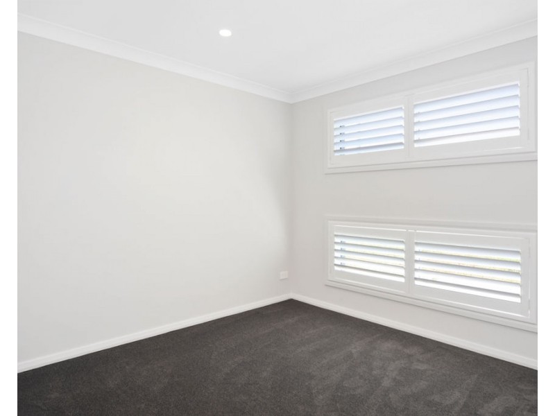 16 Jindalee Crescent, Nowra NSW 2541