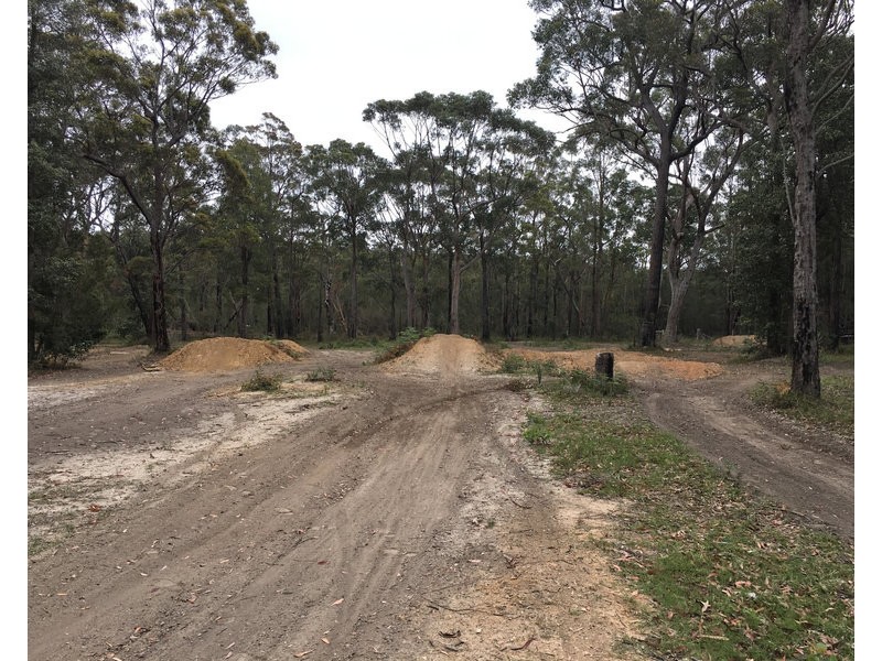 24 Hart Road, Falls Creek NSW 2540