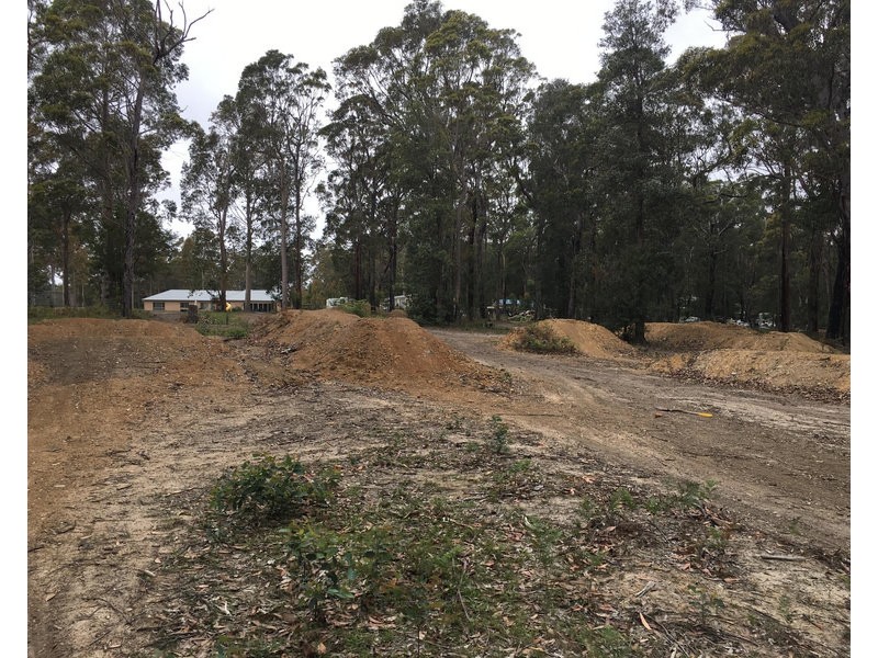 24 Hart Road, Falls Creek NSW 2540