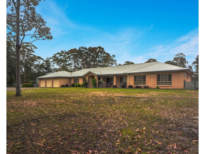 24 Hart Road, Falls Creek NSW 2540