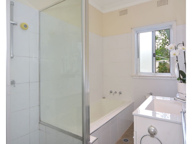 62 Jervis Street, Nowra NSW 2541