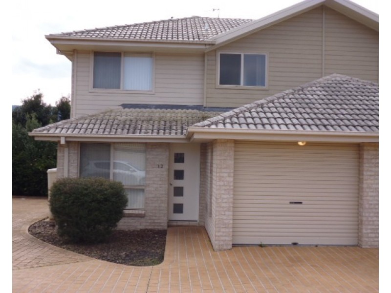 12/8 Meroo Road, Bomaderry NSW 2541