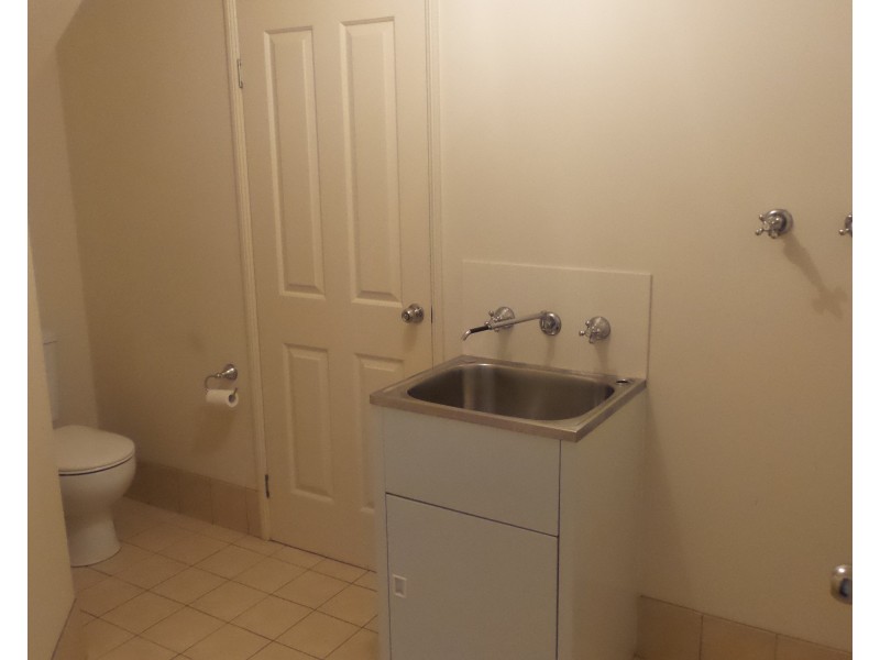 12/8 Meroo Road, Bomaderry NSW 2541