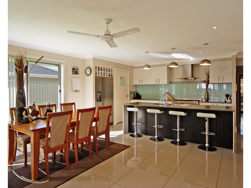 10 Hanover Close, South Nowra NSW 2541