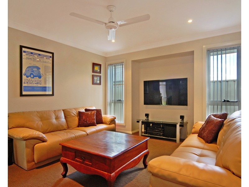 10 Hanover Close, South Nowra NSW 2541