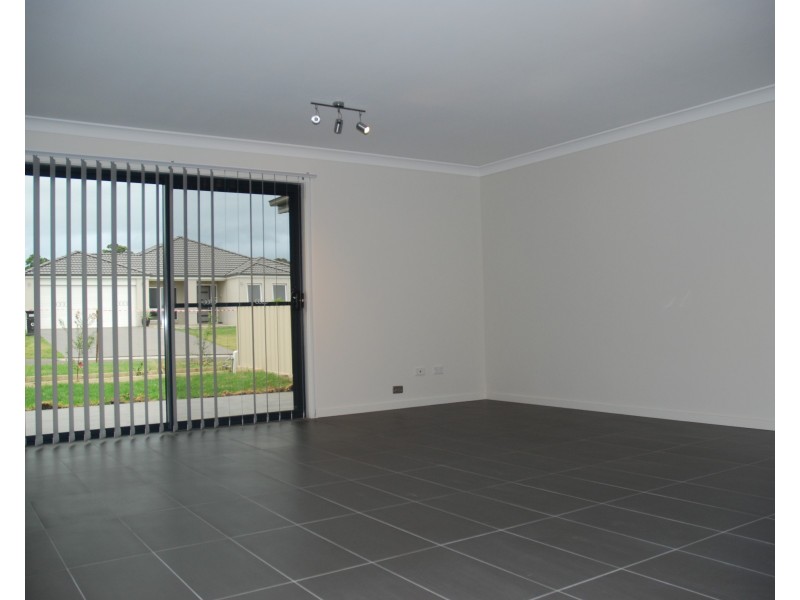 1B Mintbush Crescent, Worrigee NSW 2540