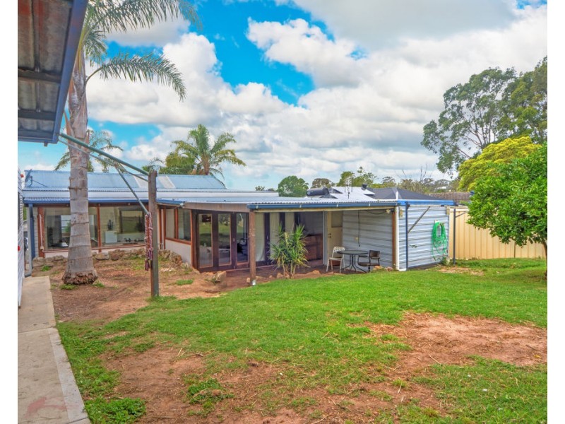 15 Elizabeth Avenue, Nowra NSW 2541
