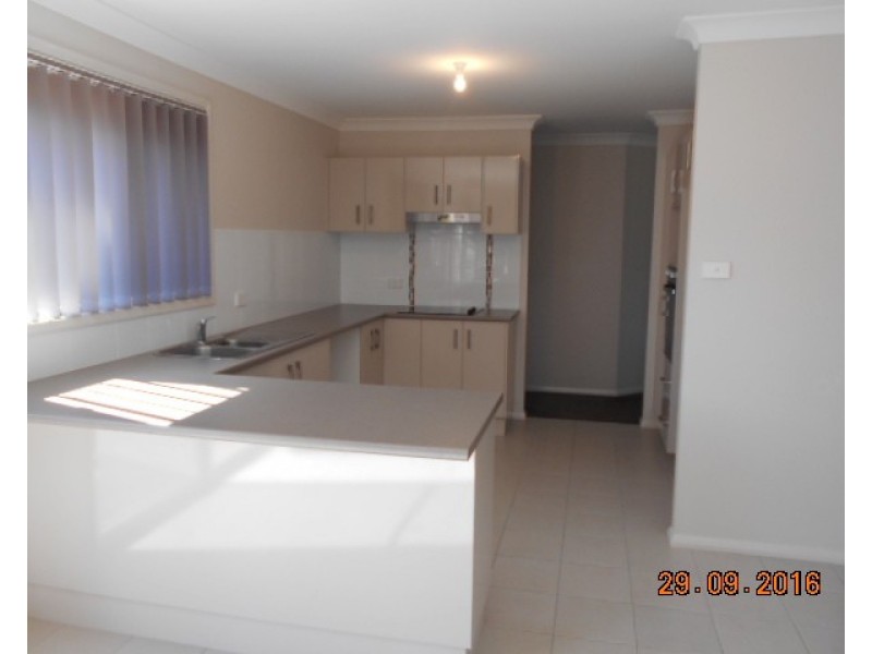 2 George Lee Way, North Nowra NSW 2541