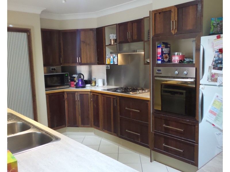 15 Depot Road, West Nowra NSW 2541