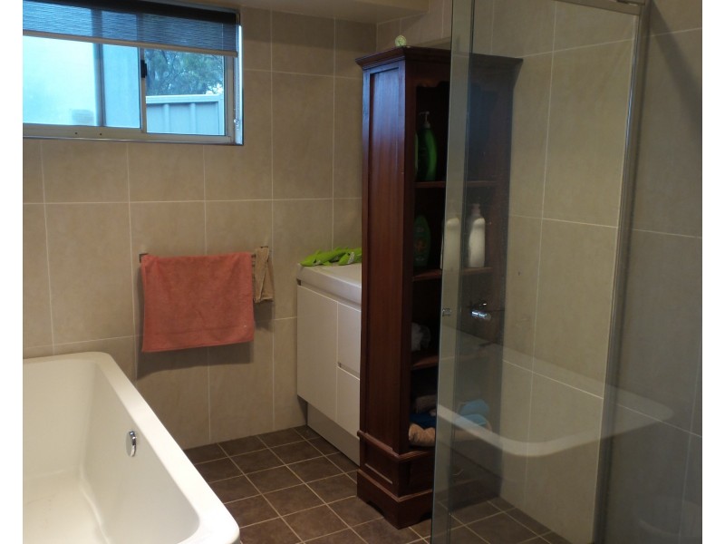 15 Depot Road, West Nowra NSW 2541