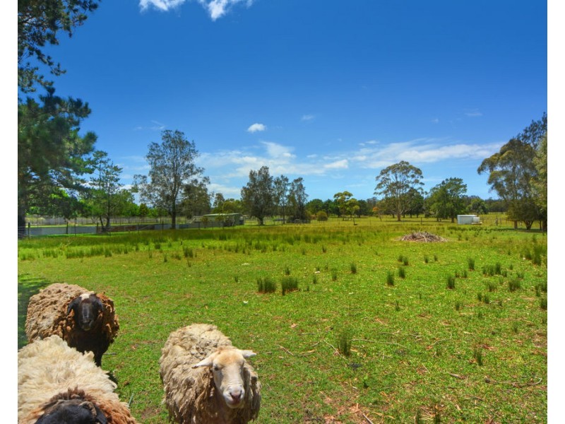 30E Oakbanks Place, Worrigee NSW 2540