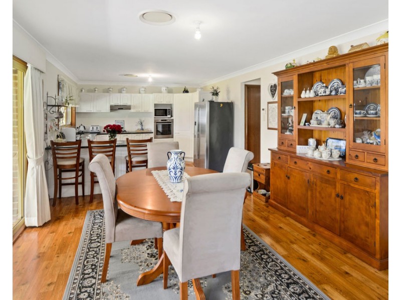 30E Oakbanks Place, Worrigee NSW 2540