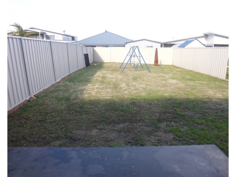 27B The Garden Walk, Worrigee NSW 2540