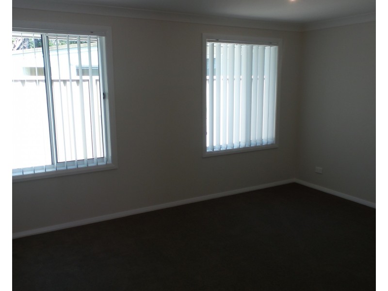 2/76 Main Road, Cambewarra NSW 2540