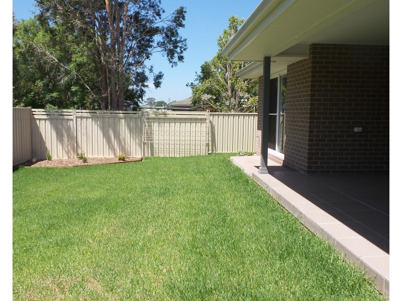 2/76 Main Road, Cambewarra NSW 2540