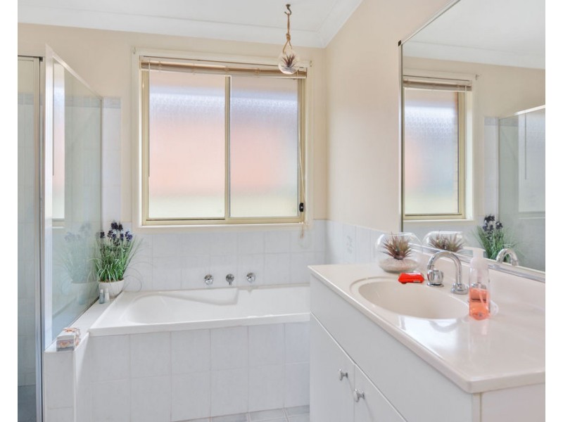 1 Golden Grove, Worrigee NSW 2540
