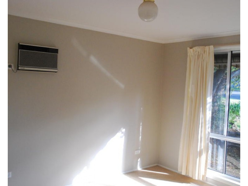 2 Groudle Glen, Bomaderry NSW 2541