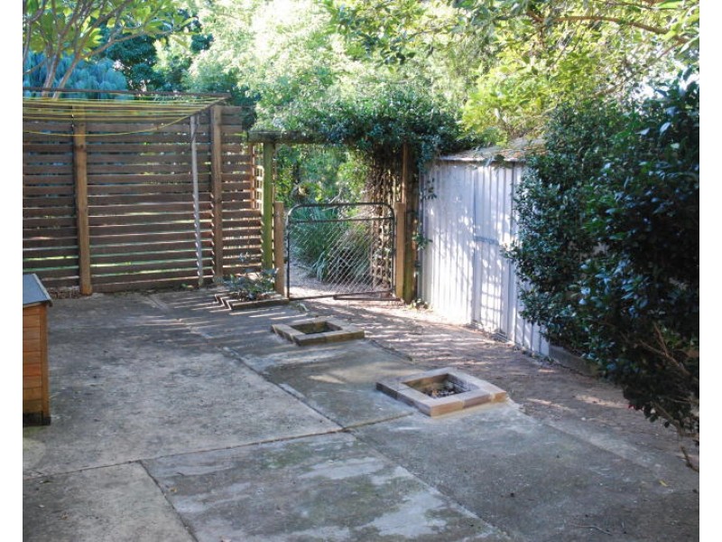 2 Groudle Glen, Bomaderry NSW 2541