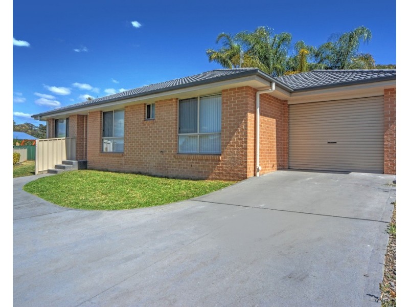 2/2 Plato Crescent, Worrigee NSW 2540