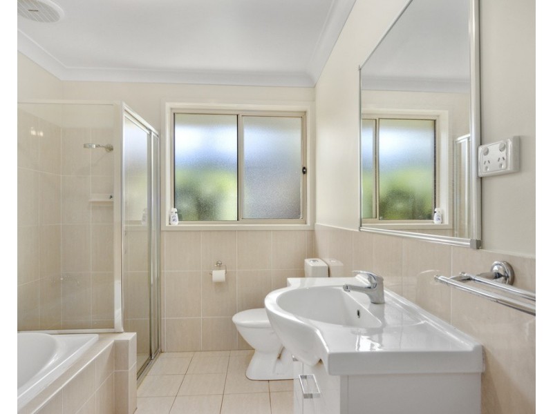 2/2 Plato Crescent, Worrigee NSW 2540