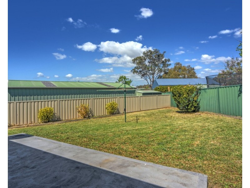 2/2 Plato Crescent, Worrigee NSW 2540