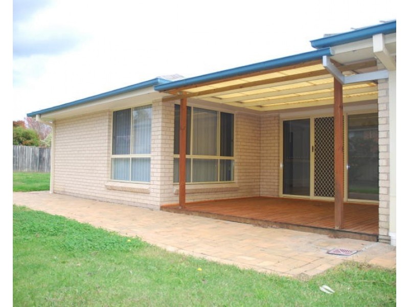 33 Golden Grove, Worrigee NSW 2540