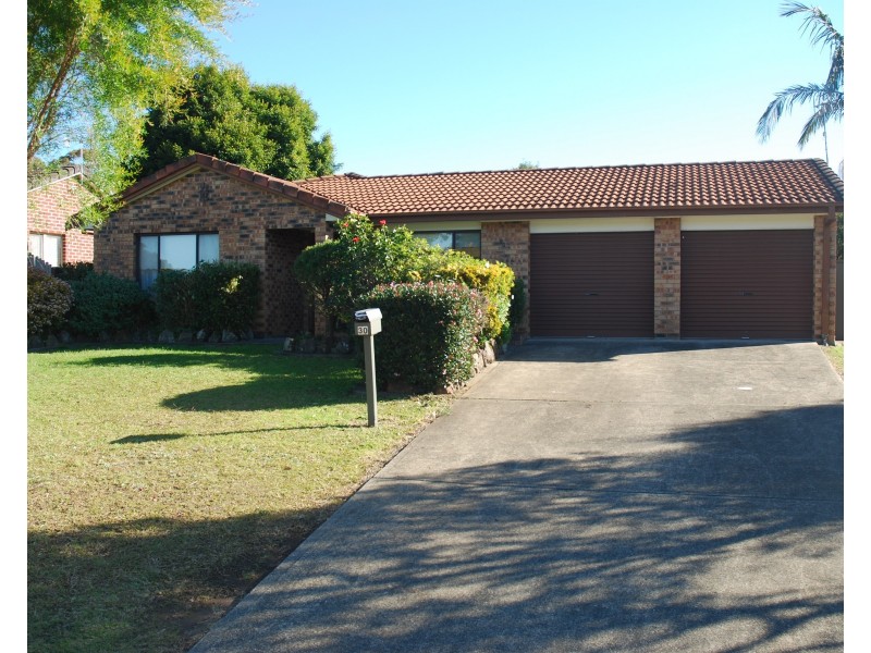 30 Ferntree Drive, Bomaderry NSW 2541