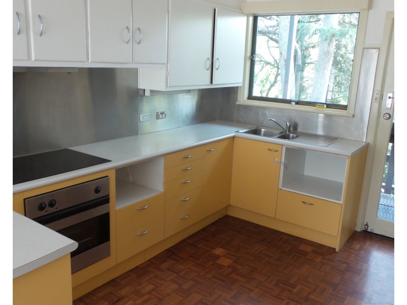 19 Illaroo Road, North Nowra NSW 2541