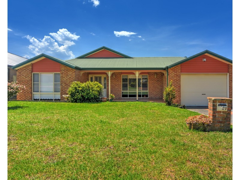 19 Sophia Road, Worrigee NSW 2540