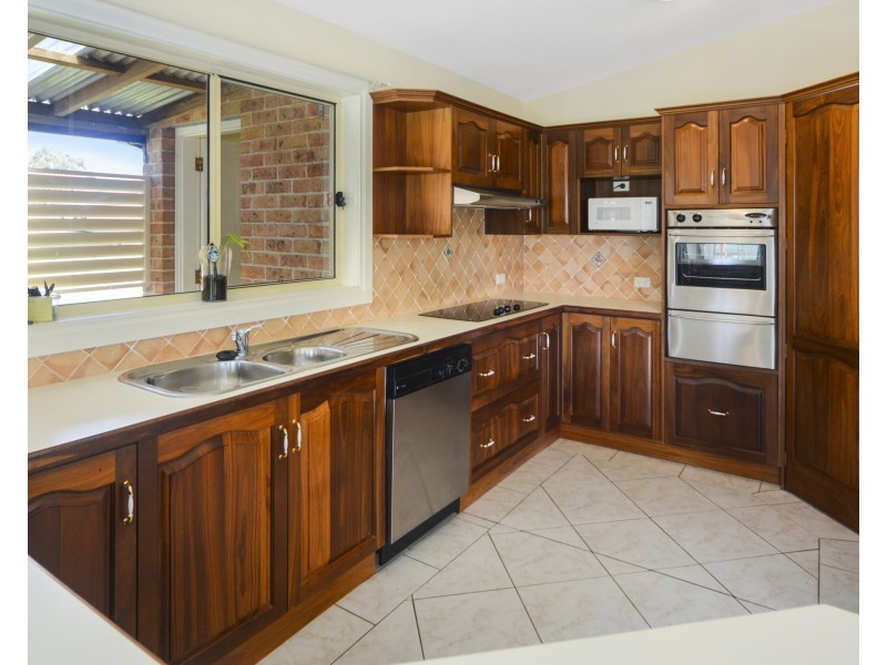 19 Sophia Road, Worrigee NSW 2540