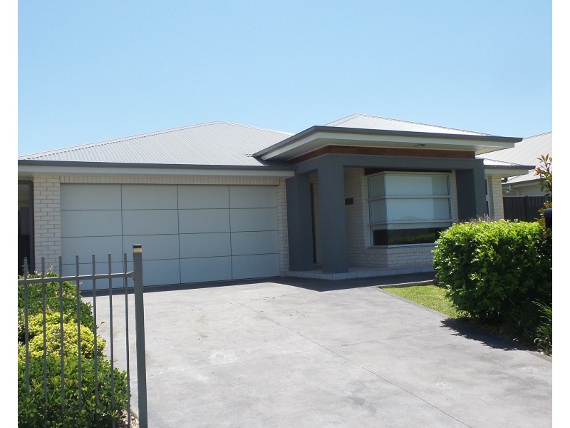 26 Firetail Street, South Nowra NSW 2541