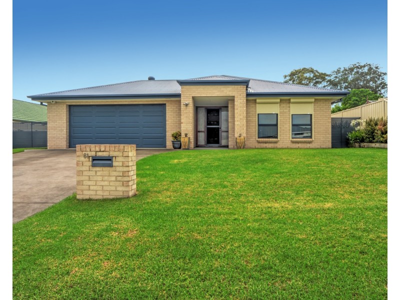 61 Burradoo Crescent, Nowra NSW 2541