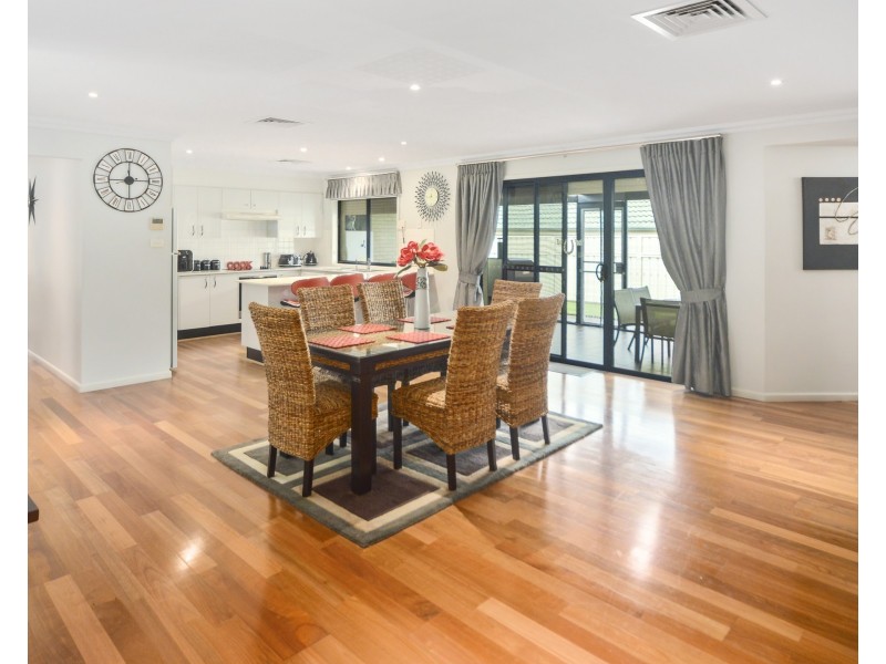 61 Burradoo Crescent, Nowra NSW 2541