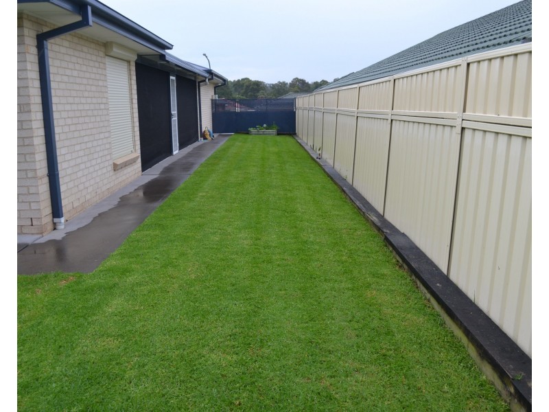 61 Burradoo Crescent, Nowra NSW 2541