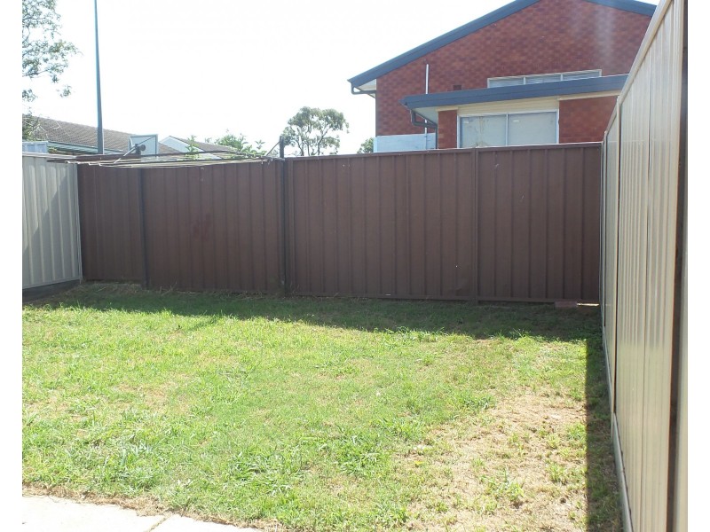 2/61 Wallace Street, Nowra NSW 2541