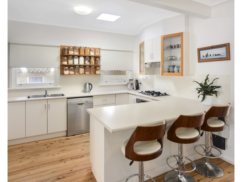 17 Colyer Avenue, Nowra NSW 2541