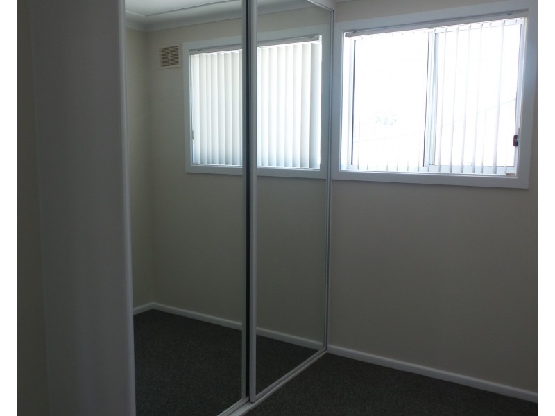 4 Elizabeth Avenue, Nowra NSW 2541